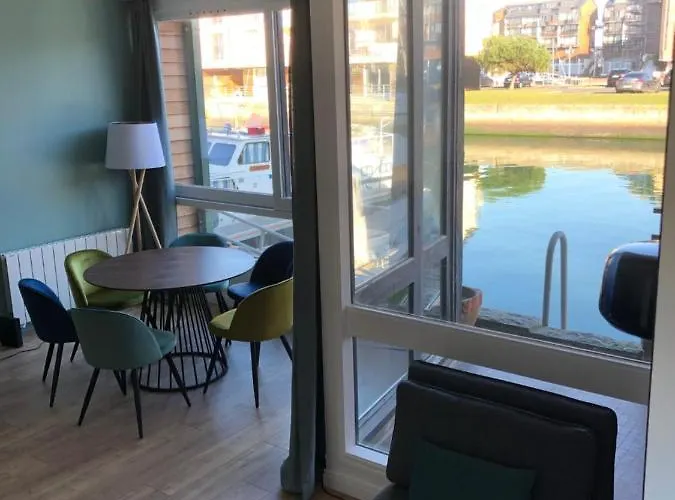 Grande Marina Vue Port * דוביל